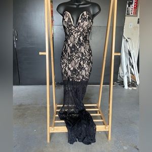 Beautiful strapless formal dress